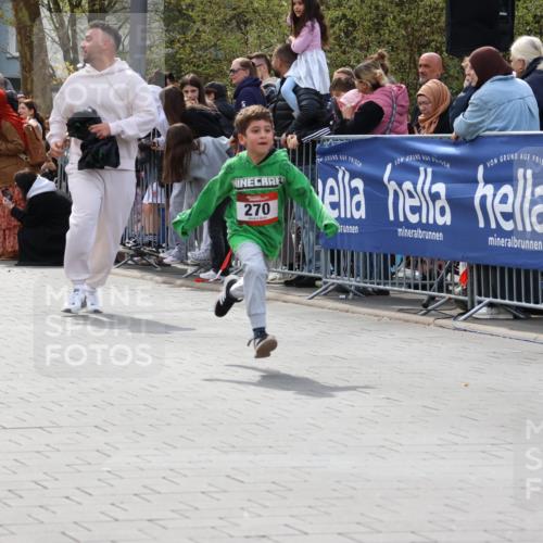 12.04.2026 - 45. Internationalen Wilhelmsburger Insellauf Strokosch-Dieckow http://msf.ph/oto/9489241 12.04.2026 14:09:22 Ziel 927, 215, 577, 223, 271, 691, 1511, 252, 270, 220, 219, 216 meine-sportfotos.de
