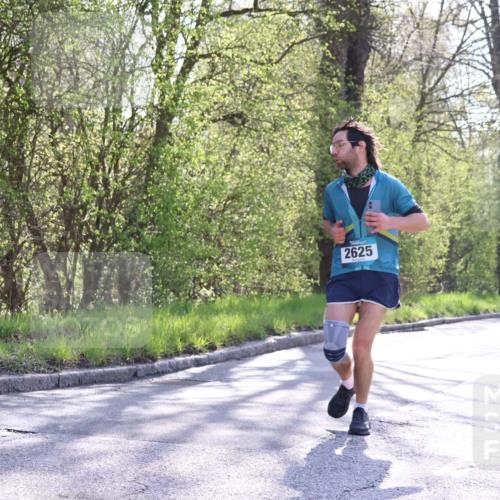 12.04.2026 - 45. Internationalen Wilhelmsburger Insellauf Yannick Fuchs http://msf.ph/oto/9489264 12.04.2026 10:40:59 Laufen 2625 meine-sportfotos.de