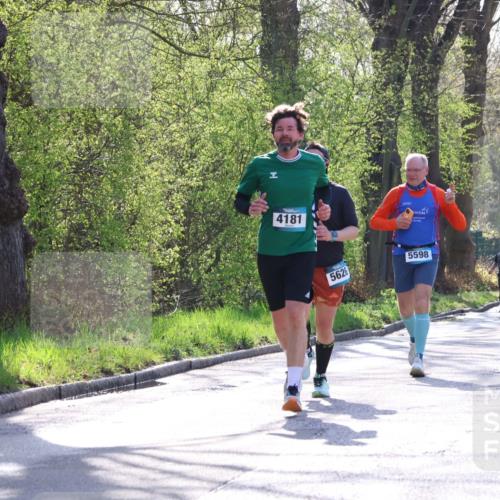 12.04.2026 - 45. Internationalen Wilhelmsburger Insellauf Yannick Fuchs http://msf.ph/oto/9489265 12.04.2026 10:35:14 Laufen 4181, 5626, 5598, 4402 meine-sportfotos.de