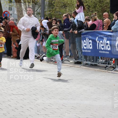 12.04.2026 - 45. Internationalen Wilhelmsburger Insellauf Strokosch-Dieckow http://msf.ph/oto/9489267 12.04.2026 14:09:22 Ziel 927, 215, 577, 223, 271, 691, 1511, 252, 270, 220, 219, 216 meine-sportfotos.de