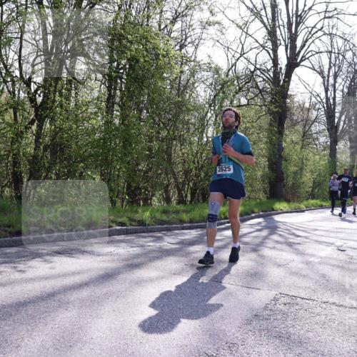 12.04.2026 - 45. Internationalen Wilhelmsburger Insellauf Yannick Fuchs http://msf.ph/oto/9489278 12.04.2026 10:40:59 Laufen 2625 meine-sportfotos.de