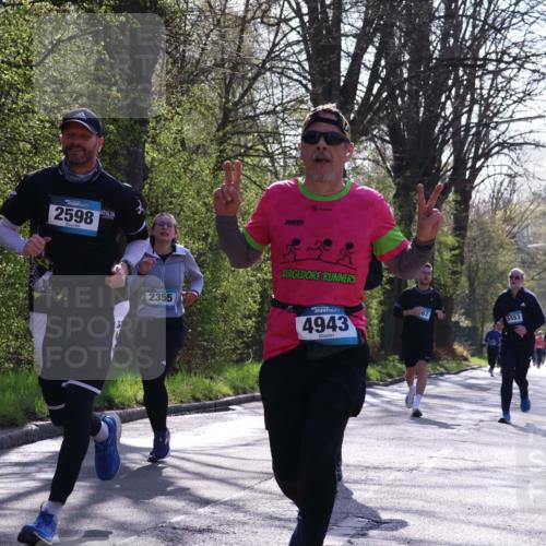 12.04.2026 - 45. Internationalen Wilhelmsburger Insellauf Yannick Fuchs http://msf.ph/oto/9489318 12.04.2026 10:41:03 Laufen 2598, 2355, 4943, 5553 meine-sportfotos.de