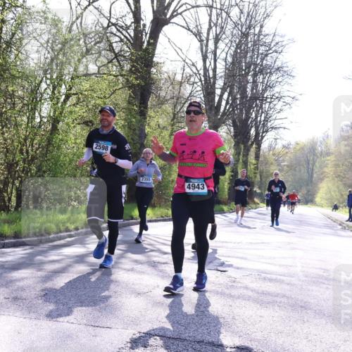 12.04.2026 - 45. Internationalen Wilhelmsburger Insellauf Yannick Fuchs http://msf.ph/oto/9489321 12.04.2026 10:41:03 Laufen 2598, 2355, 4943 meine-sportfotos.de