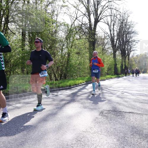 12.04.2026 - 45. Internationalen Wilhelmsburger Insellauf Yannick Fuchs http://msf.ph/oto/9489322 12.04.2026 10:35:18 Laufen 4181, 5626, 5598 meine-sportfotos.de