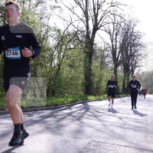 12.04.2026 - 45. Internationalen Wilhelmsburger Insellauf Yannick Fuchs http://msf.ph/oto/9489361 12.04.2026 10:41:05 Laufen 2746 meine-sportfotos.de