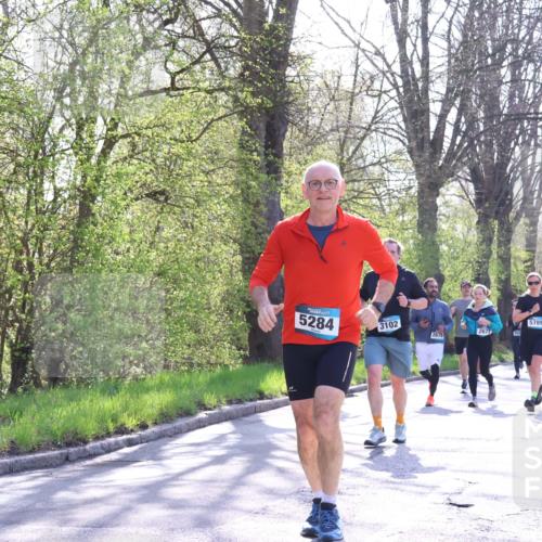 12.04.2026 - 45. Internationalen Wilhelmsburger Insellauf Yannick Fuchs http://msf.ph/oto/9489403 12.04.2026 10:41:17 Laufen 5284, 3102, 5789, 2677, 2676 meine-sportfotos.de