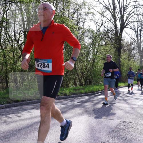 12.04.2026 - 45. Internationalen Wilhelmsburger Insellauf Yannick Fuchs http://msf.ph/oto/9489415 12.04.2026 10:41:18 Laufen 5284, 3102, 2676, 5789 meine-sportfotos.de