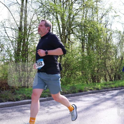 12.04.2026 - 45. Internationalen Wilhelmsburger Insellauf Yannick Fuchs http://msf.ph/oto/9489423 12.04.2026 10:41:20 Laufen 3102 meine-sportfotos.de