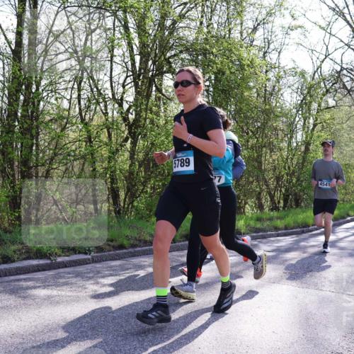 12.04.2026 - 45. Internationalen Wilhelmsburger Insellauf Yannick Fuchs http://msf.ph/oto/9489434 12.04.2026 10:41:21 Laufen 5789, 4541, 3183, 4596, 1937 meine-sportfotos.de