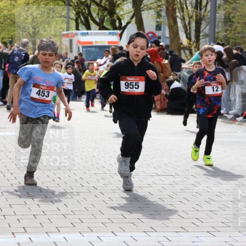 12.04.2026 - 45. Internationalen Wilhelmsburger Insellauf Strokosch-Dieckow http://msf.ph/oto/9489460 12.04.2026 14:09:09 Ziel 50, 256, 214, 939, 274, 191, 1075, 52, 247, 453, 273, 955, 786, 947, 180, 12, 911, 741, 1502 meine-sportfotos.de