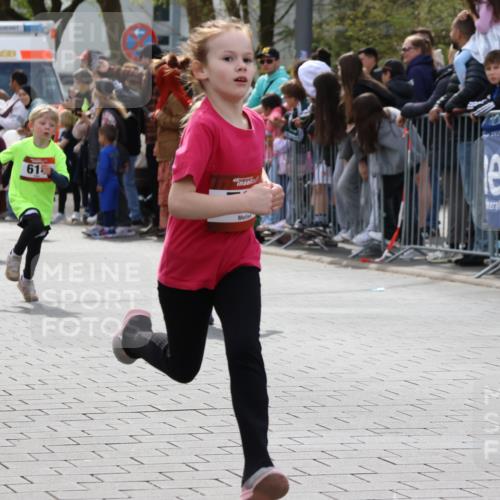 12.04.2026 - 45. Internationalen Wilhelmsburger Insellauf Strokosch-Dieckow http://msf.ph/oto/9489498 12.04.2026 14:08:58 Ziel 91, 254, 1506, 266, 713, 547, 762, 281, 928, 953, 614, 235, 50, 256 meine-sportfotos.de