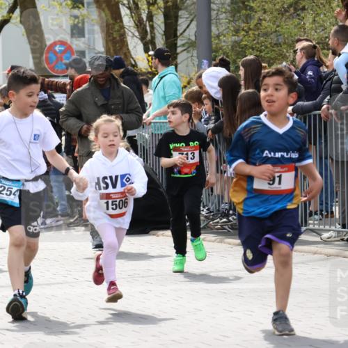 12.04.2026 - 45. Internationalen Wilhelmsburger Insellauf Strokosch-Dieckow http://msf.ph/oto/9489520 12.04.2026 14:08:52 Ziel 754, 211, 711, 530, 91, 254, 1506, 266, 713, 547, 762, 281 meine-sportfotos.de