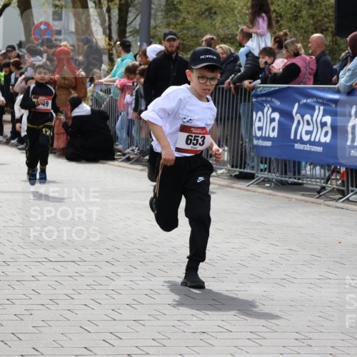 12.04.2026 - 45. Internationalen Wilhelmsburger Insellauf Strokosch-Dieckow http://msf.ph/oto/9489591 12.04.2026 14:08:36 Ziel 782, 258, 175, 174, 653, 143, 1057, 232, 749, 967 meine-sportfotos.de