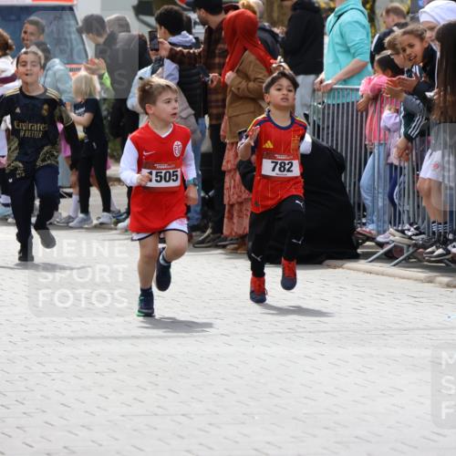12.04.2026 - 45. Internationalen Wilhelmsburger Insellauf Strokosch-Dieckow http://msf.ph/oto/9489622 12.04.2026 14:08:26 Ziel 1509, 58, 26, 716, 1505, 782, 258 meine-sportfotos.de