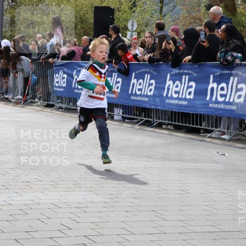 12.04.2026 - 45. Internationalen Wilhelmsburger Insellauf Strokosch-Dieckow http://msf.ph/oto/9489643 12.04.2026 14:08:19 Ziel 1510, 1509, 58, 26 meine-sportfotos.de