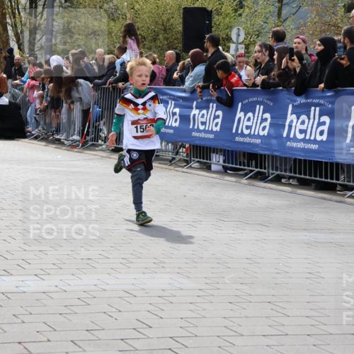 12.04.2026 - 45. Internationalen Wilhelmsburger Insellauf Strokosch-Dieckow http://msf.ph/oto/9489647 12.04.2026 14:08:19 Ziel 1510, 1509, 58, 26 meine-sportfotos.de