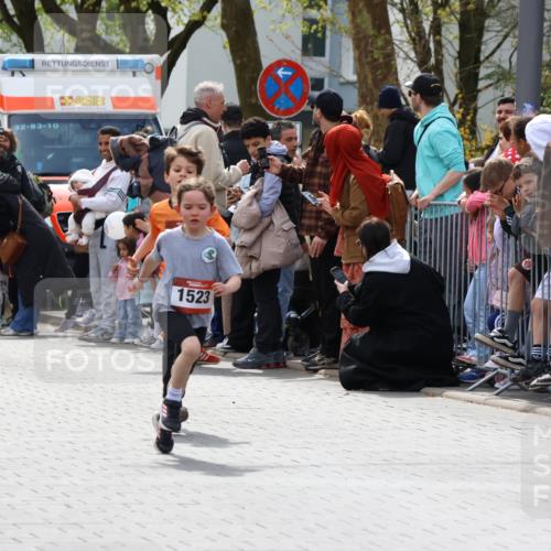 12.04.2026 - 45. Internationalen Wilhelmsburger Insellauf Strokosch-Dieckow http://msf.ph/oto/9489666 12.04.2026 14:08:09 Ziel 1508, 1523, 788 meine-sportfotos.de