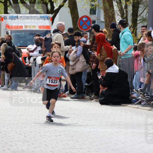 12.04.2026 - 45. Internationalen Wilhelmsburger Insellauf Strokosch-Dieckow http://msf.ph/oto/9489668 12.04.2026 14:08:09 Ziel 1508, 1523, 788 meine-sportfotos.de