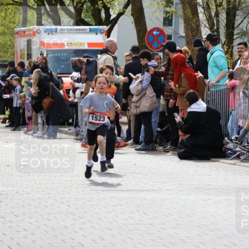 12.04.2026 - 45. Internationalen Wilhelmsburger Insellauf Strokosch-Dieckow http://msf.ph/oto/9489671 12.04.2026 14:08:08 Ziel 1508, 1523, 788 meine-sportfotos.de