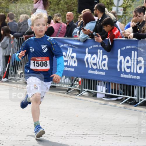 12.04.2026 - 45. Internationalen Wilhelmsburger Insellauf Strokosch-Dieckow http://msf.ph/oto/9489680 12.04.2026 14:08:04 Ziel 15, 1508 meine-sportfotos.de