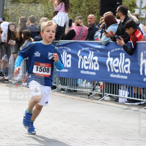 12.04.2026 - 45. Internationalen Wilhelmsburger Insellauf Strokosch-Dieckow http://msf.ph/oto/9489682 12.04.2026 14:08:04 Ziel 15, 1508 meine-sportfotos.de
