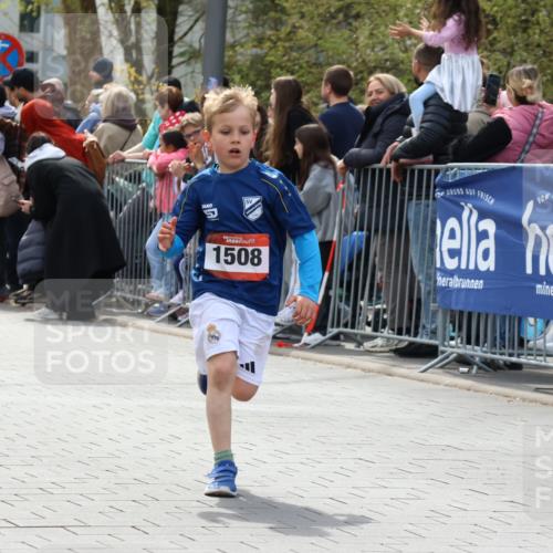 12.04.2026 - 45. Internationalen Wilhelmsburger Insellauf Strokosch-Dieckow http://msf.ph/oto/9489687 12.04.2026 14:08:04 Ziel 15, 1508 meine-sportfotos.de