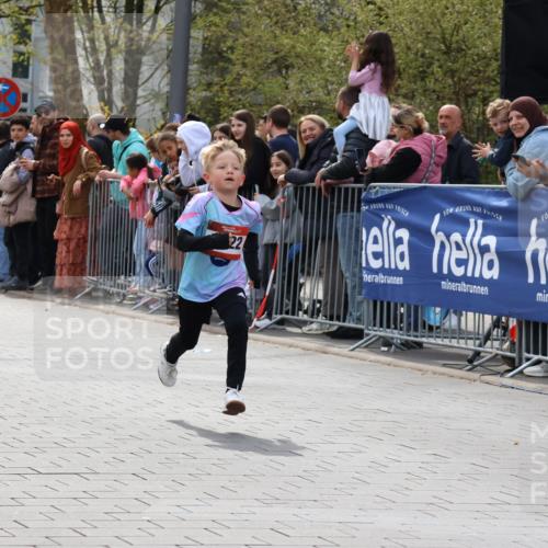 12.04.2026 - 45. Internationalen Wilhelmsburger Insellauf Strokosch-Dieckow http://msf.ph/oto/9489724 12.04.2026 14:07:47 Ziel 1522 meine-sportfotos.de
