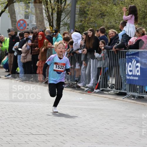 12.04.2026 - 45. Internationalen Wilhelmsburger Insellauf Strokosch-Dieckow http://msf.ph/oto/9489730 12.04.2026 14:07:47 Ziel 1522 meine-sportfotos.de