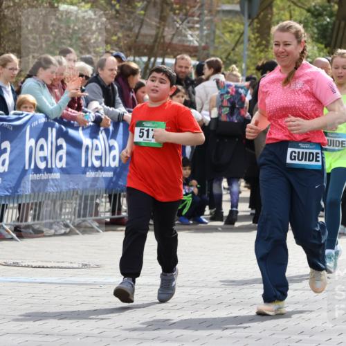 12.04.2026 - 45. Internationalen Wilhelmsburger Insellauf Strokosch-Dieckow http://msf.ph/oto/9489751 12.04.2026 14:36:11 Ziel 820, 328, 1025, 360, 325, 125, 827, 1024, 517, 521 meine-sportfotos.de