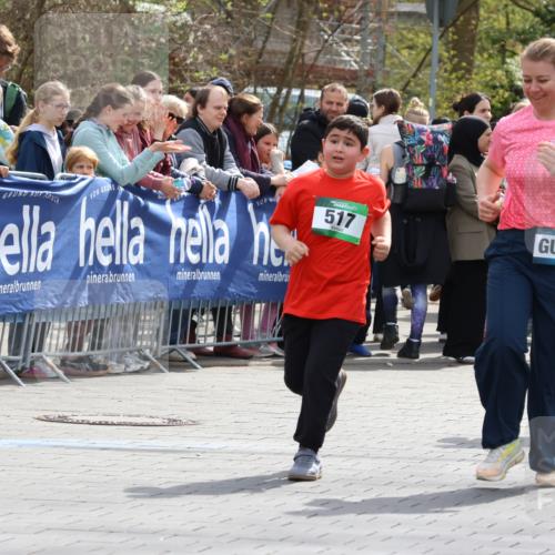 12.04.2026 - 45. Internationalen Wilhelmsburger Insellauf Strokosch-Dieckow http://msf.ph/oto/9489754 12.04.2026 14:36:11 Ziel 820, 328, 1025, 360, 325, 125, 827, 1024, 517, 521 meine-sportfotos.de