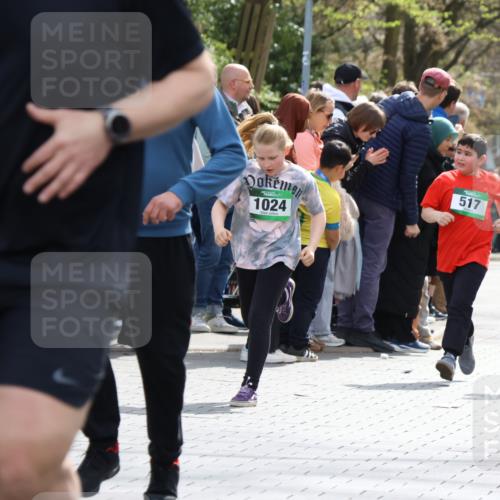 12.04.2026 - 45. Internationalen Wilhelmsburger Insellauf Strokosch-Dieckow http://msf.ph/oto/9489757 12.04.2026 14:36:08 Ziel 93, 148, 1710, 863, 820, 328, 1025, 360, 325, 125, 827, 1024 meine-sportfotos.de