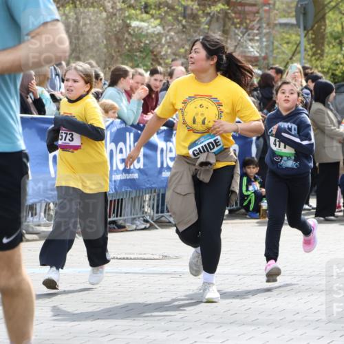 12.04.2026 - 45. Internationalen Wilhelmsburger Insellauf Strokosch-Dieckow http://msf.ph/oto/9489798 12.04.2026 14:35:54 Ziel 1069, 583, 628, 557, 585, 79, 76, 344, 90, 1732, 847, 641, 1056, 411 meine-sportfotos.de