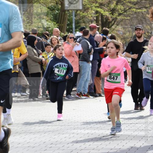 12.04.2026 - 45. Internationalen Wilhelmsburger Insellauf Strokosch-Dieckow http://msf.ph/oto/9489801 12.04.2026 14:35:53 Ziel 1069, 583, 628, 557, 585, 79, 76, 344, 90, 1732, 847, 641, 1056, 411 meine-sportfotos.de