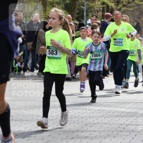 12.04.2026 - 45. Internationalen Wilhelmsburger Insellauf Strokosch-Dieckow http://msf.ph/oto/9489824 12.04.2026 14:35:44 Ziel 118, 322, 525, 77, 549, 1729, 606, 13, 850, 481, 81, 1069, 583 meine-sportfotos.de