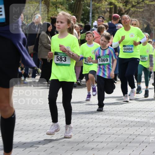 12.04.2026 - 45. Internationalen Wilhelmsburger Insellauf Strokosch-Dieckow http://msf.ph/oto/9489825 12.04.2026 14:35:44 Ziel 118, 322, 525, 77, 549, 1729, 606, 13, 850, 481, 81, 1069, 583 meine-sportfotos.de