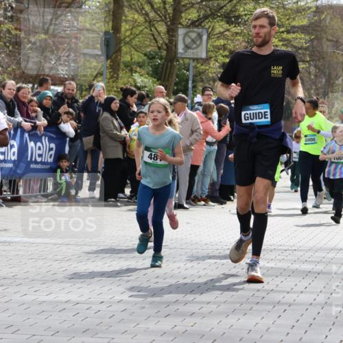 12.04.2026 - 45. Internationalen Wilhelmsburger Insellauf Strokosch-Dieckow http://msf.ph/oto/9489829 12.04.2026 14:35:42 Ziel 425, 813, 674, 1724, 118, 322, 525, 77, 549, 1729, 606, 13, 850, 481, 81 meine-sportfotos.de
