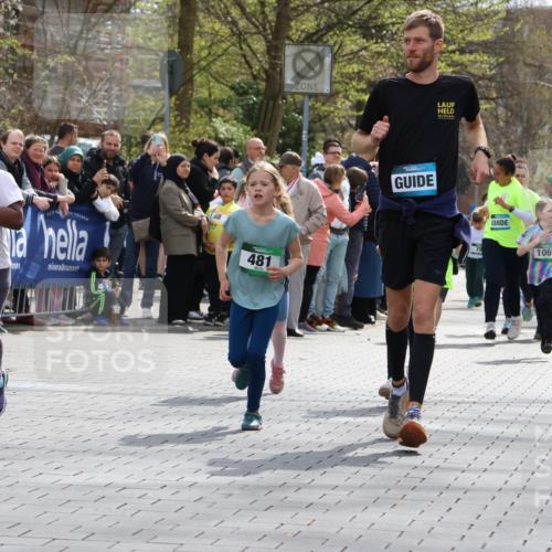12.04.2026 - 45. Internationalen Wilhelmsburger Insellauf Strokosch-Dieckow http://msf.ph/oto/9489830 12.04.2026 14:35:42 Ziel 425, 813, 674, 1724, 118, 322, 525, 77, 549, 1729, 606, 13, 850, 481, 81 meine-sportfotos.de