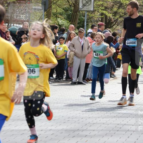 12.04.2026 - 45. Internationalen Wilhelmsburger Insellauf Strokosch-Dieckow http://msf.ph/oto/9489834 12.04.2026 14:35:41 Ziel 364, 425, 813, 674, 1724, 118, 322, 525, 77, 549, 1729, 606, 13, 850, 481, 81 meine-sportfotos.de