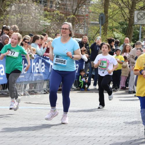 12.04.2026 - 45. Internationalen Wilhelmsburger Insellauf Strokosch-Dieckow http://msf.ph/oto/9489838 12.04.2026 14:35:39 Ziel 515, 432, 513, 442, 603, 364, 425, 813, 674, 1724, 118, 322, 525, 77, 549, 1729, 606, 13, 850, 481 meine-sportfotos.de