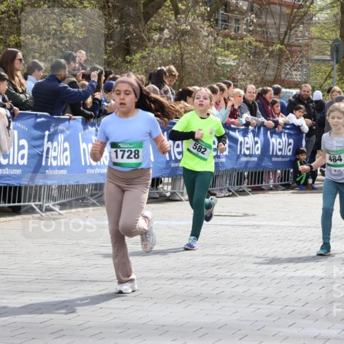 12.04.2026 - 45. Internationalen Wilhelmsburger Insellauf Strokosch-Dieckow http://msf.ph/oto/9489891 12.04.2026 14:35:25 Ziel 366, 574, 1017, 1717, 312, 340, 848, 1728, 474, 484, 137, 582, 334, 514, 594, 680 meine-sportfotos.de