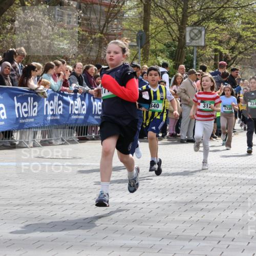 12.04.2026 - 45. Internationalen Wilhelmsburger Insellauf Strokosch-Dieckow http://msf.ph/oto/9489904 12.04.2026 14:35:21 Ziel 1009, 419, 80, 366, 574, 1017, 1717, 312, 340, 848, 1728, 474, 484, 137, 582 meine-sportfotos.de