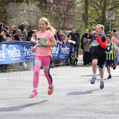 12.04.2026 - 45. Internationalen Wilhelmsburger Insellauf Strokosch-Dieckow http://msf.ph/oto/9489908 12.04.2026 14:35:20 Ziel 873, 142, 522, 1009, 419, 80, 366, 574, 1017, 1717, 312, 340, 848, 1728, 474 meine-sportfotos.de