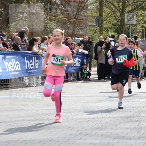 12.04.2026 - 45. Internationalen Wilhelmsburger Insellauf Strokosch-Dieckow http://msf.ph/oto/9489910 12.04.2026 14:35:20 Ziel 873, 142, 522, 1009, 419, 80, 366, 574, 1017, 1717, 312, 340, 848, 1728, 474 meine-sportfotos.de