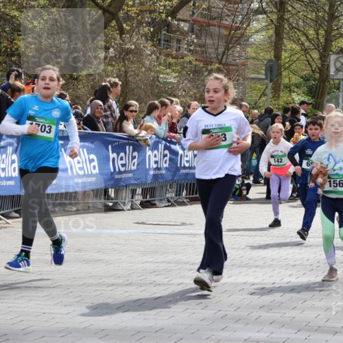 12.04.2026 - 45. Internationalen Wilhelmsburger Insellauf Strokosch-Dieckow http://msf.ph/oto/9489940 12.04.2026 14:35:12 Ziel 166, 836, 869, 415, 1707, 846, 842, 1703, 156, 659, 873, 142, 522, 1009, 419, 80 meine-sportfotos.de