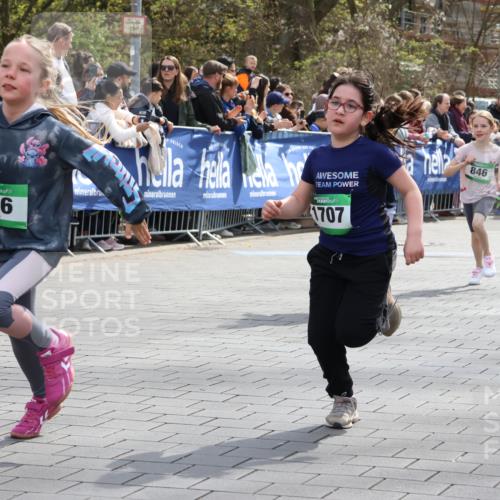 12.04.2026 - 45. Internationalen Wilhelmsburger Insellauf Strokosch-Dieckow http://msf.ph/oto/9489952 12.04.2026 14:35:09 Ziel 69, 470, 1750, 163, 166, 836, 869, 415, 1707, 846, 842, 1703, 156, 659, 873, 142, 522, 1009 meine-sportfotos.de