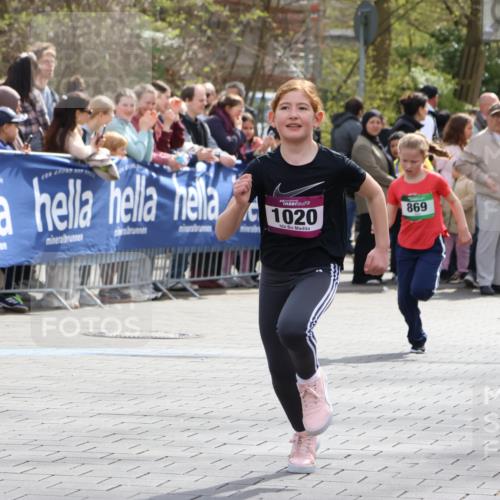 12.04.2026 - 45. Internationalen Wilhelmsburger Insellauf Strokosch-Dieckow http://msf.ph/oto/9489967 12.04.2026 14:35:04 Ziel 550, 527, 1721, 616, 816, 677, 69, 470, 1750, 163, 166, 836, 869, 415, 1707, 846, 842 meine-sportfotos.de