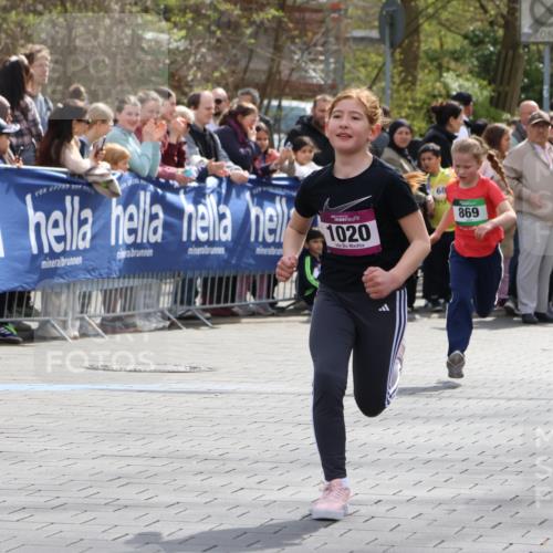 12.04.2026 - 45. Internationalen Wilhelmsburger Insellauf Strokosch-Dieckow http://msf.ph/oto/9489969 12.04.2026 14:35:04 Ziel 550, 527, 1721, 616, 816, 677, 69, 470, 1750, 163, 166, 836, 869, 415, 1707, 846, 842 meine-sportfotos.de