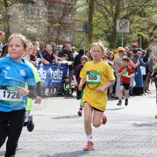 12.04.2026 - 45. Internationalen Wilhelmsburger Insellauf Strokosch-Dieckow http://msf.ph/oto/9489989 12.04.2026 14:34:57 Ziel 1021, 485, 489, 1016, 122, 476, 472, 575, 287, 326, 464, 1706, 346, 1726, 556, 840, 864, 288, 1725, 550, 527, 1721, 616, 816, 677, 69, 470, 1750 meine-sportfotos.de