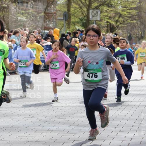 12.04.2026 - 45. Internationalen Wilhelmsburger Insellauf Strokosch-Dieckow http://msf.ph/oto/9490007 12.04.2026 14:34:53 Ziel 993, 519, 999, 622, 471, 356, 47, 1021, 485, 489, 1016, 122, 476, 472, 575, 287, 326, 464, 1706, 346, 1726, 556, 840, 864, 288, 1725, 550, 527, 1721, 616, 816 meine-sportfotos.de