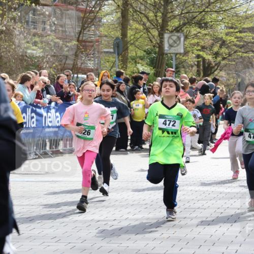 12.04.2026 - 45. Internationalen Wilhelmsburger Insellauf Strokosch-Dieckow http://msf.ph/oto/9490011 12.04.2026 14:34:52 Ziel 40, 303, 993, 519, 999, 622, 471, 356, 47, 1021, 485, 489, 1016, 122, 476, 472, 575, 287, 326, 464, 1706, 346, 1726, 556, 840, 864, 288, 1725, 550, 527 meine-sportfotos.de
